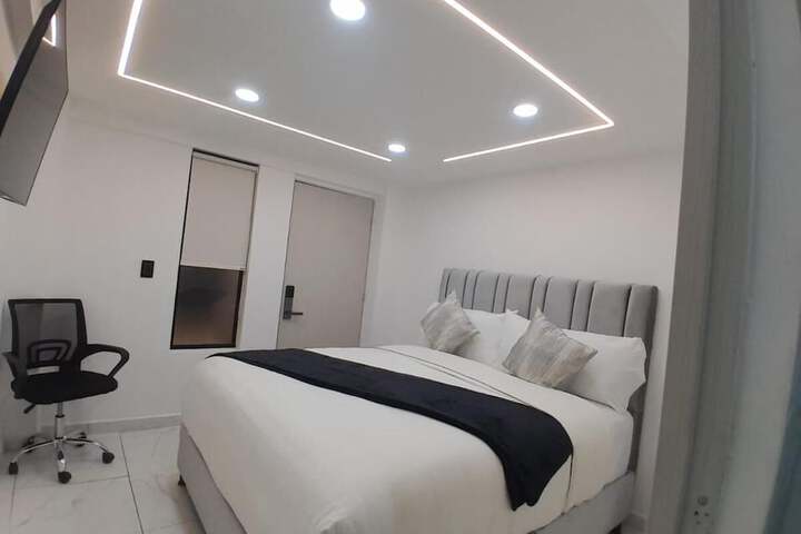 Room 4 of 34