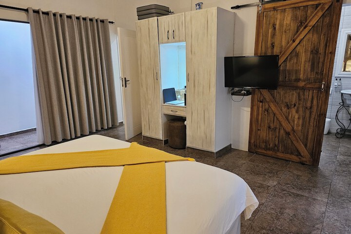 Room 15 of 181