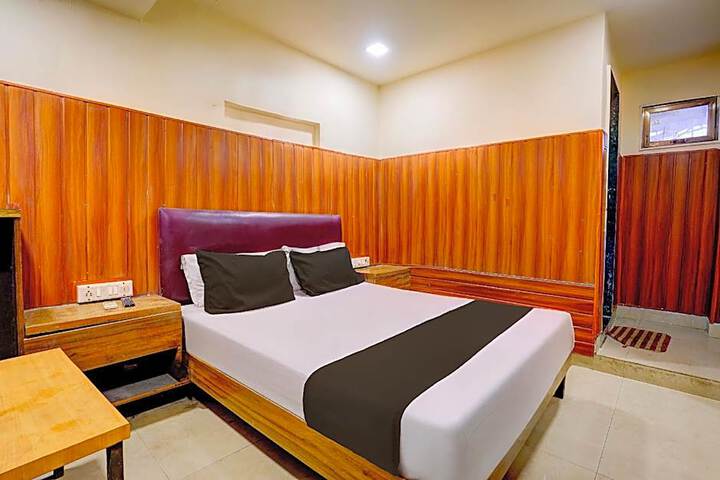 Collection O Chena Creek Godbandar Formerly Hotel Spotlight