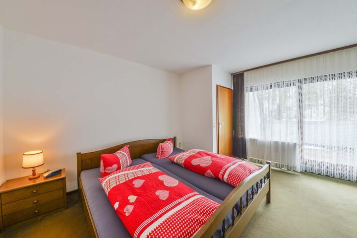 Room 9 of 39
