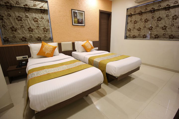 Room 6 of 36