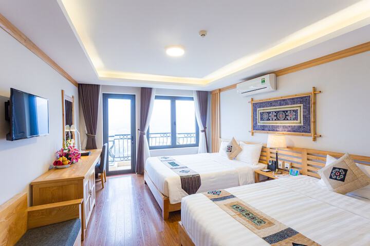 Room 10 of 122
