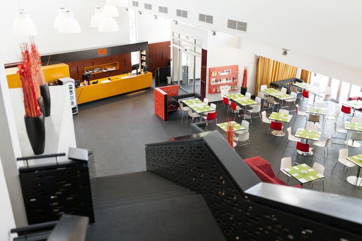 Entrance & Lobby