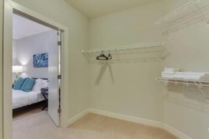 Room 80 of 86