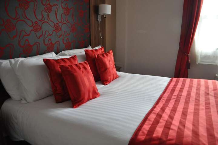 Room 18 of 46