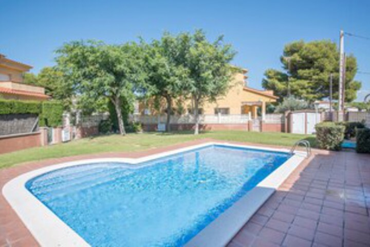 House Oliva 2 Km from the Beach (R76)