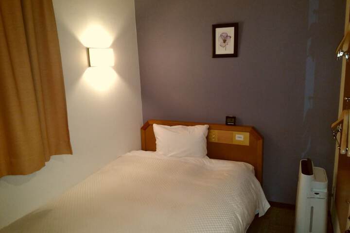 Room 21 of 84