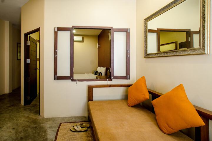 Room 16 of 50