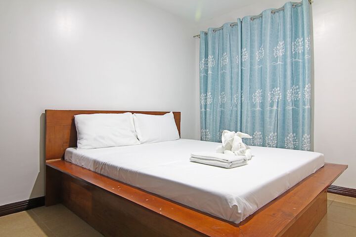 Room 3 of 47