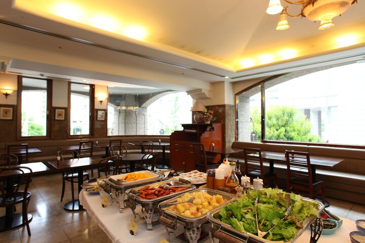 Food court