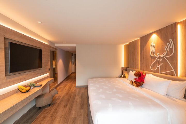 Room 75 of 136