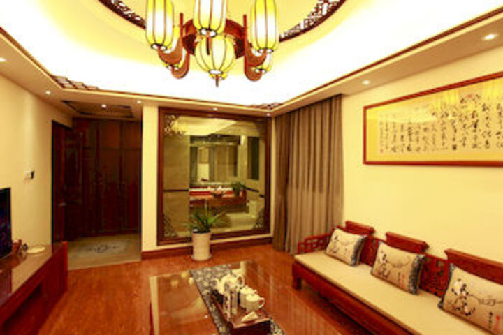 Room 15 of 23