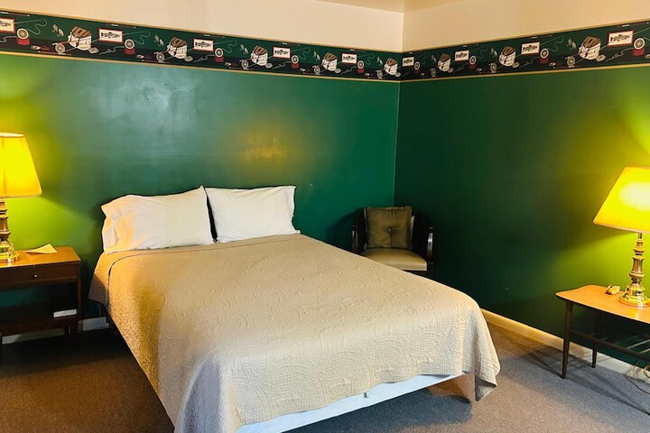 Room 27 of 59
