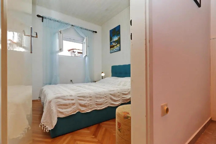 Room 3 of 14