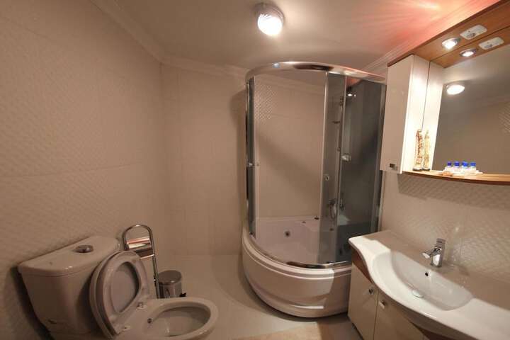 Room 15 of 41