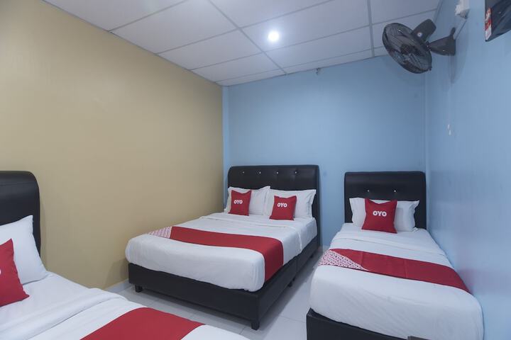 Room 17 of 33