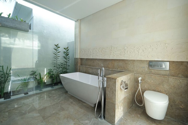 Room 15 of 25