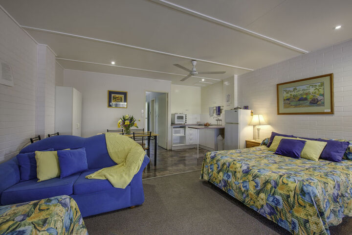 Room 14 of 22