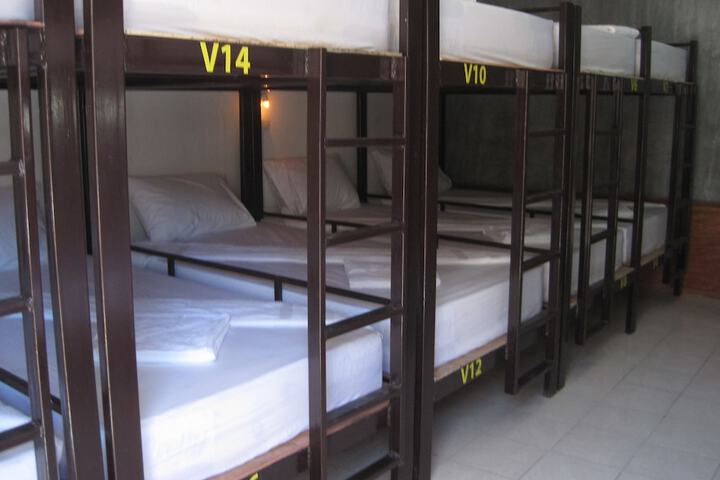 Room 12 of 31