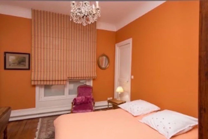 Room 3 of 7