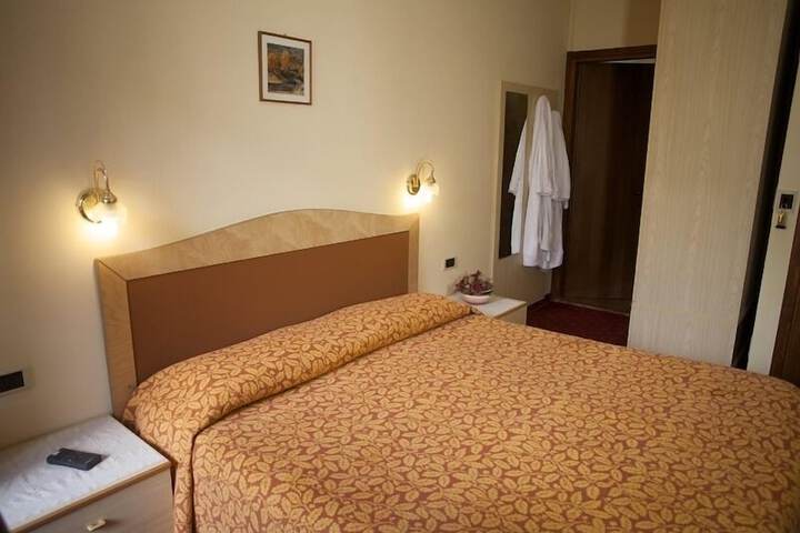 Room 7 of 45