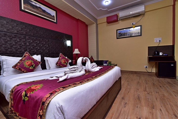 Room 8 of 29