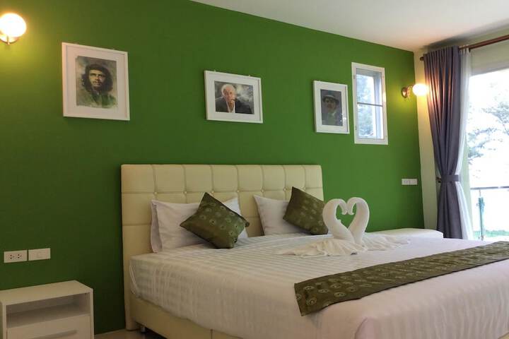 Room 18 of 72