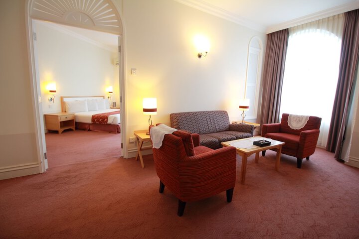 Room 27 of 65
