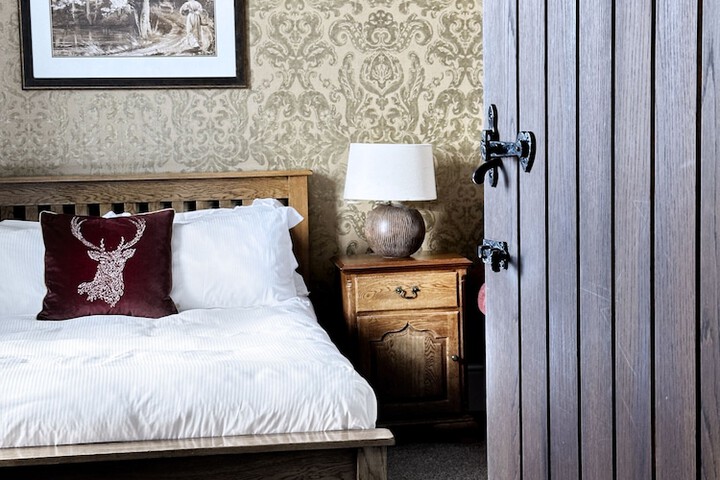 Room 13 of 44
