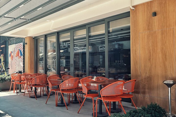 Hotel Exterior 80 of 81
