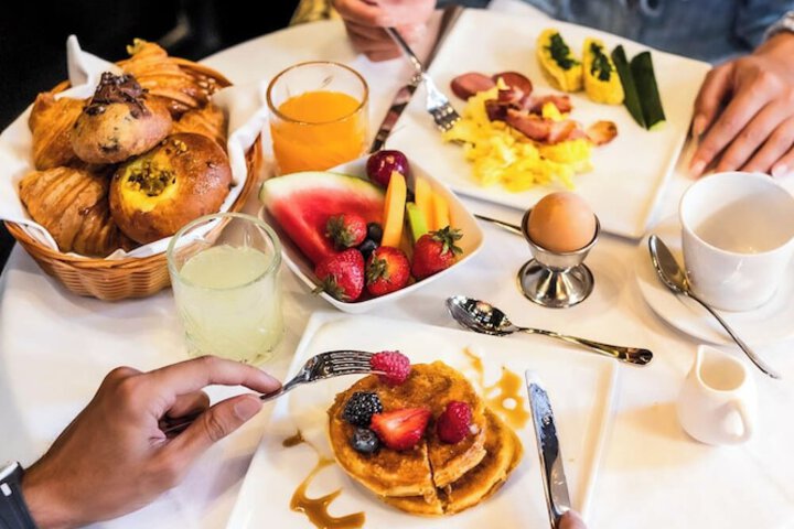 Breakfast/Coffee Service 43 of 53
