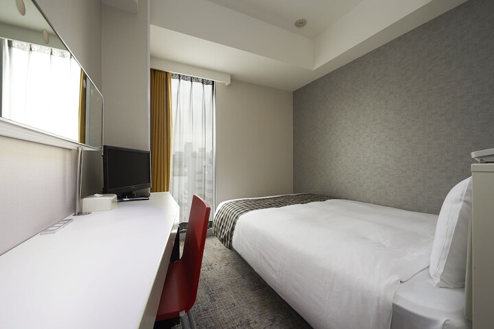 Room 7 of 30