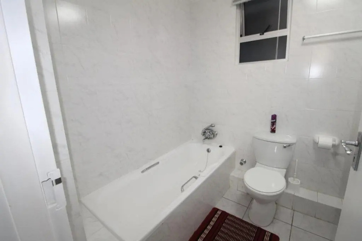 Room 4 of 4