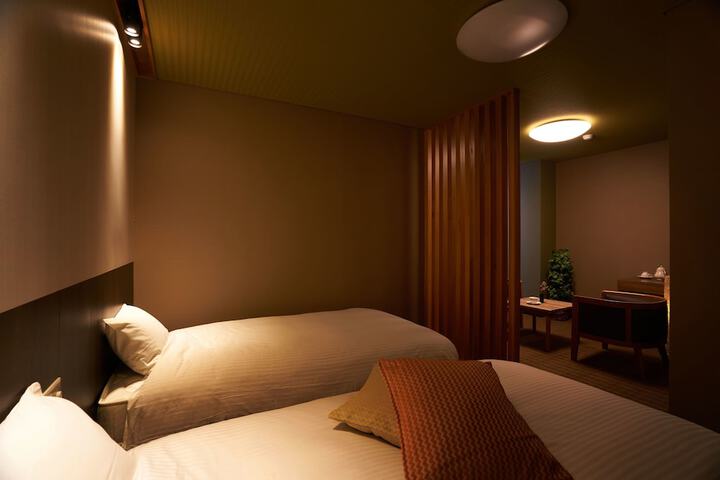 Room 10 of 57