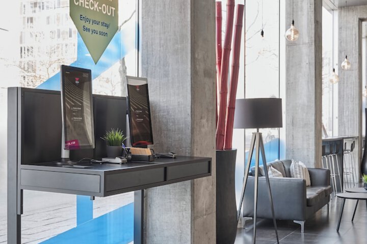 Check-in/check-out kiosk