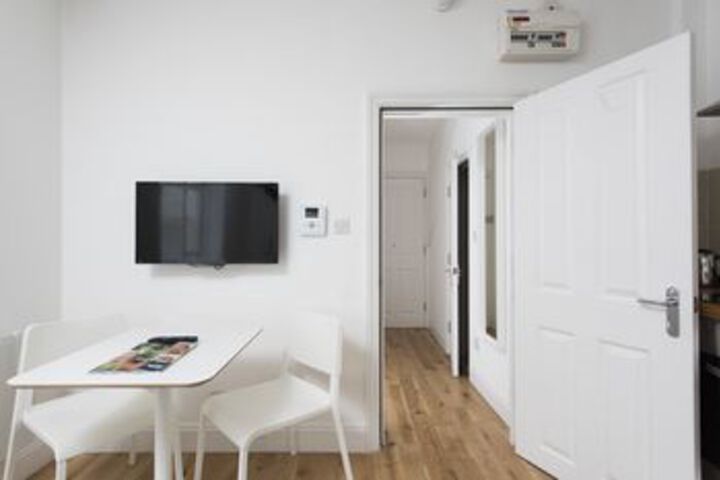 Room 14 of 19