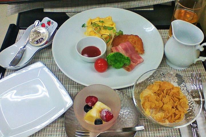 Breakfast/Coffee Service 29 of 42