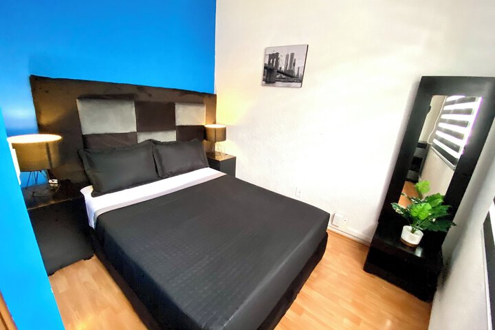 Room 12 of 26