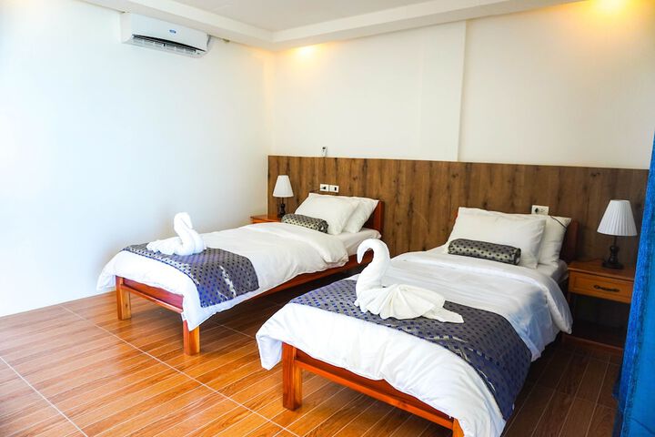 Room 12 of 42