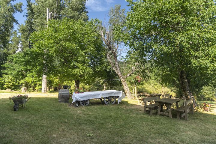 Property Grounds 53 of 63