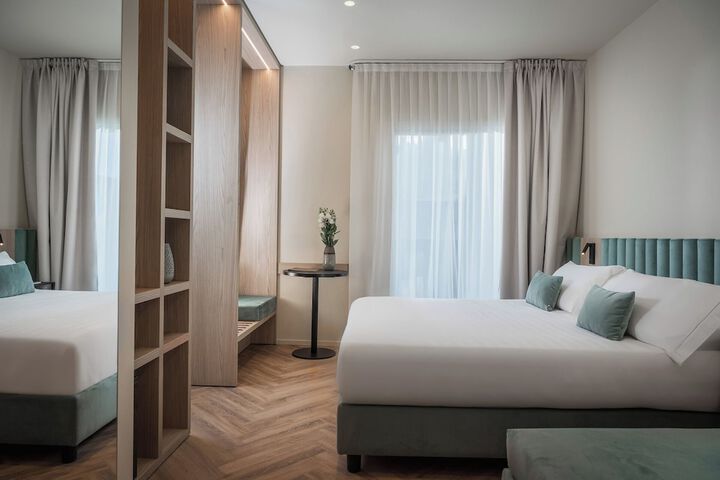 Room 21 of 80