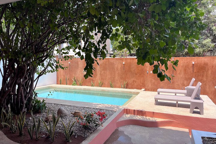 Pool 29 of 34