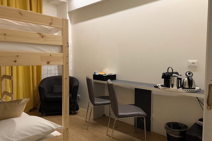 Room 16 of 41