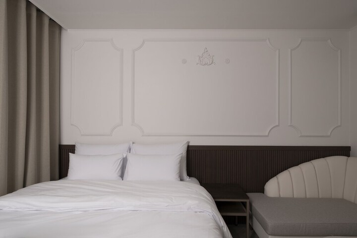 Glam Hotel