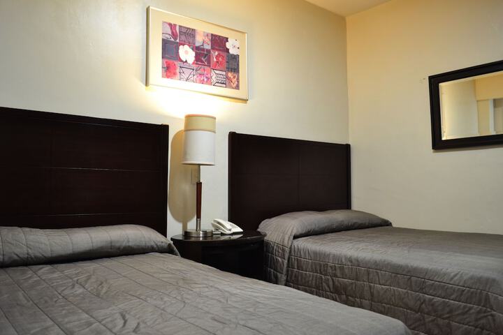 Room 25 of 106
