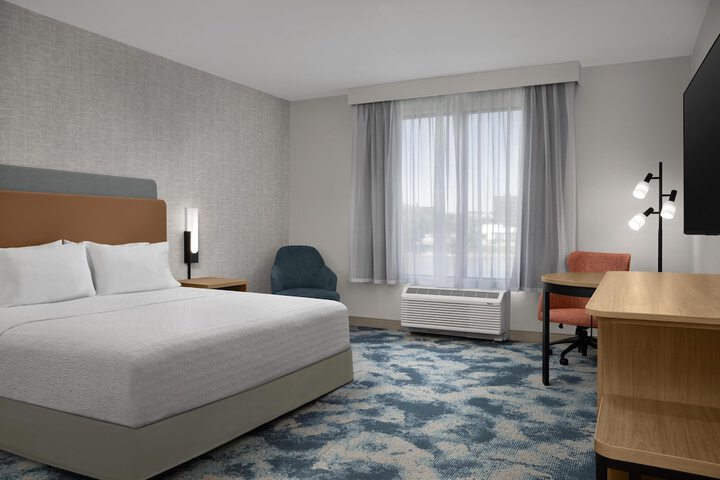 Room 12 of 38