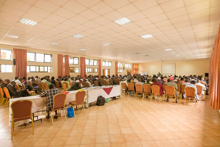Ballroom/Hall 155 of 194