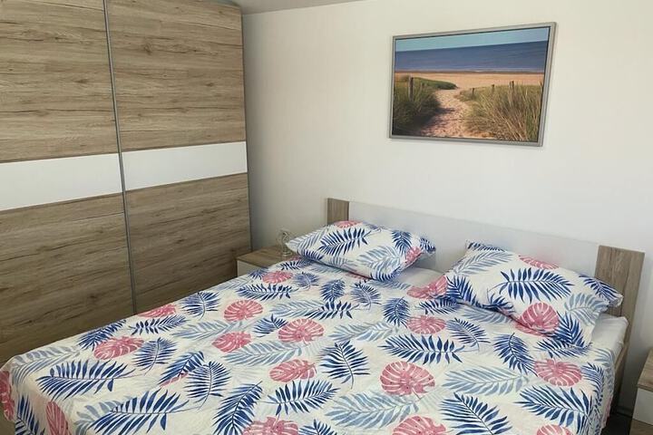 Room 3 of 15