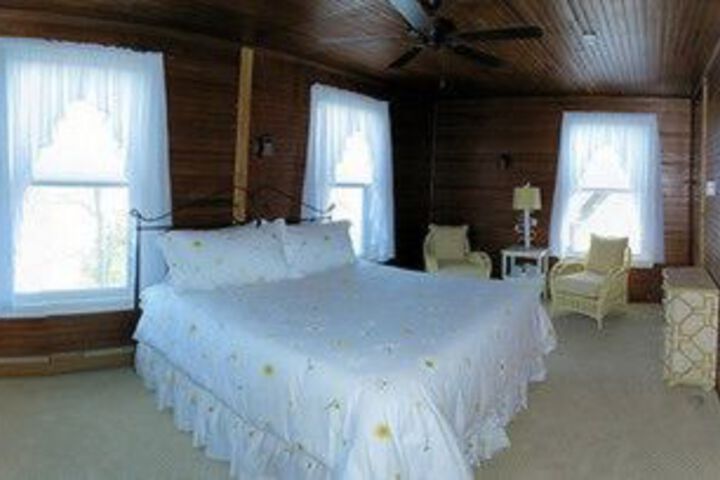 Room 28 of 41