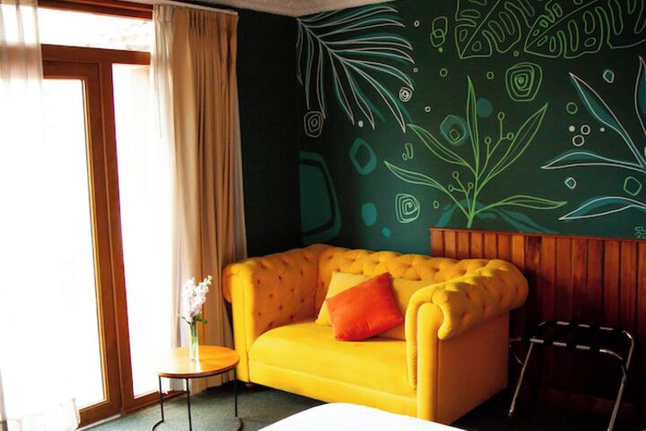 Room 21 of 30